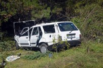 ZEKI ARSLAN - Kastamonu'da Otomobil Şarampole Devrildi Açıklaması 1 Ölü, 4 Yaralı
