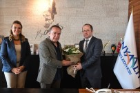 MUHITTIN BÖCEK - Başkan Böcek, Zabıtaların 'Haftası'nı Kutladı