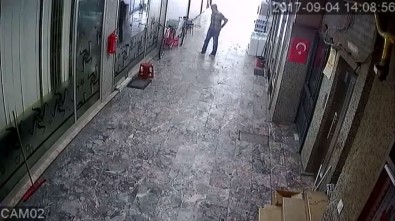 Esnafın Bisikletini Pasaj İçinden Çaldı