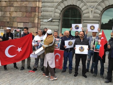 İsveç'te Arakanlı Müslümanlar İçin Destek Gösterisi