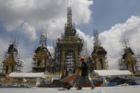 BHUMIBOL ADULYADEJ - Kralın Yakılması İçin Saray Yapılıyor