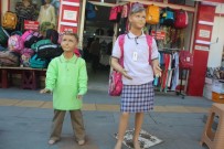 OKUL ÜNİFORMASI - Okul öncesi kıyafet telaşı başladı