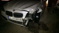 Otomobiller Kafa Kafaya Çarpıştı Açıklaması 2 Yaralı