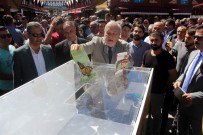 BURÇ KÜMBETLİOĞLU - Sivas'ta Kitap Fuarı Açıldı