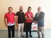 Yunak'ta Başarılı Haltercilere Ödül