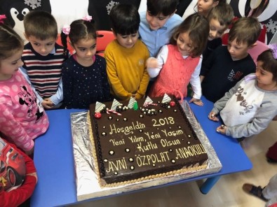 Burhaniye Avni Özpolat Anaokulu'nda Yeni Yıl Kutlaması