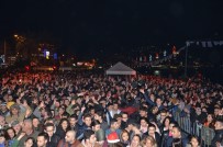 DJ - Kuşadalılar Yeni Yıla Manga Konseri İle Girdi