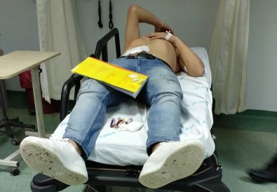 Samsun'da Bıçaklı Saldırıya Uğrayan 2 Genç Hastanelik Oldu
