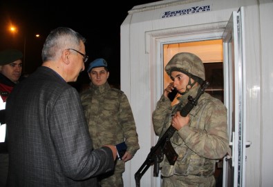 Vali Kılıç'tan Nöbet Tutan Er Mustafa'ya Telefon Sürprizi