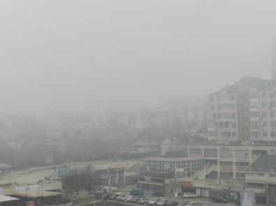 Kosova'da Hava Kirliliği Sağlığı Tehdit Ediyor