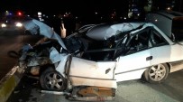 SUAT KILINÇ - Otomobil Kamyona Arkadan Çarptı Açıklaması 1 Ölü 1 Yaralı