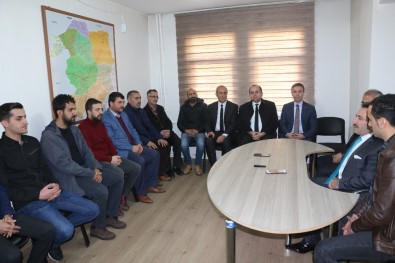 Vali Mantı Ve Başkan Barakazi Gazeteciler Cemiyetini Ziyaret Etti