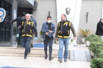 TOPHANE - Yirmi Yerinden Bıçaklayıp Boğazını Kesti