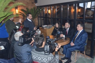 AK Parti İl Başkanı Keskin, Gazetecilerle Sohbet Etti
