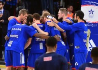 Anadolu Efes'in Konuğu Kızılyıldız