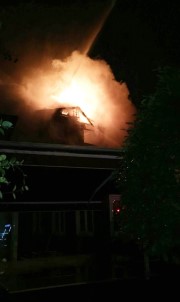 Kadıköy'de Vakıf Binasında Korkutan Yangın