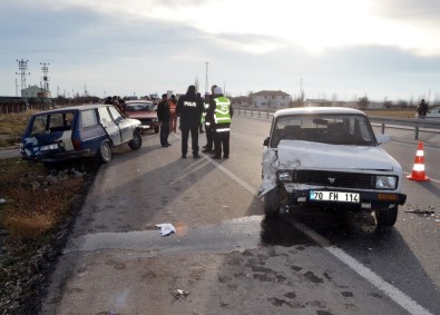 Karaman'da Otomobiller Çarpıştı Açıklaması 3 Yaralı