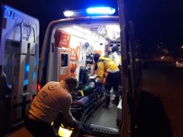 KADER - Kocaeli'de Karşıdan Karşıya Geçmek İsterken Otomobilin Çarptığı Kadın Yaralandı