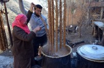 DEVLET KATKISI - Sason'da Tonlarca Cevizli Sucuk Üretiliyor