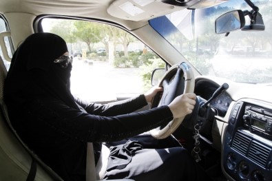 Suudi Arabistan'da Kadın Sürücüler İçin Harekete Geçildi