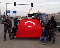 Taraftarlardan Polise Moral Ziyareti