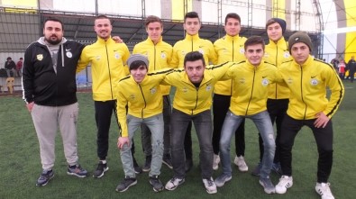 Burhaniye'de Mahalle Ligi Şampiyonları Ödüllendirildi