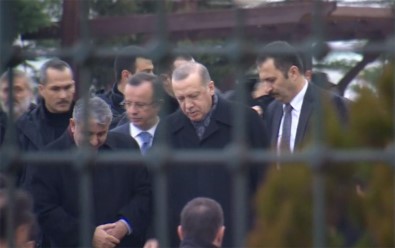 Erdoğan, Cuma Namazını Hz. Ali Camii'nde Kıldı
