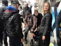 ENGELLİ SÜRÜCÜ - Motosikletten Düşen Engelli Yaralandı