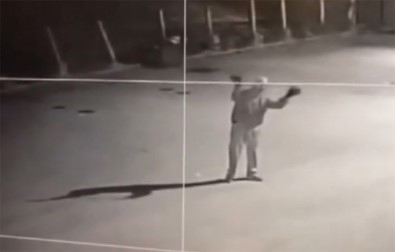 Pişkin Hırsız, Kameraya El Salladı