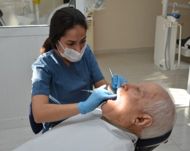 SÜ Diş Hekimliği Fakültesi'nde İleri Uygulama Kliniği Hizmete Açıldı