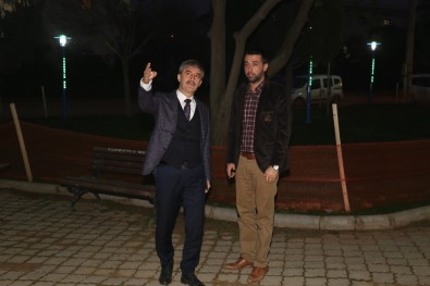 Turgutlu'da Parklar Işıklandırıldı
