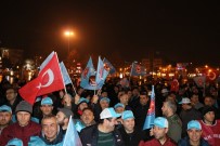 TOPLU İŞ SÖZLEŞMESİ - Türk Metal İş Sendikası Üyeleri Demokrasi Meydanında MESS Eylemi Yaptı