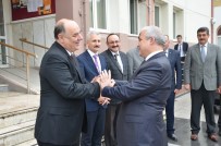 Vali Güvençer, Emekli Olan Milli Eğitim Müdürü Dernekbaş'ı Uğurladı