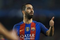 ARDA TURAN - Medipol Başakşehir, Arda Turan'ın Transferini Bitirdi