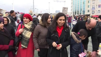 Kadın Ve Çocuk Cinayetleri Beyoğlu'nda Protesto Edildi