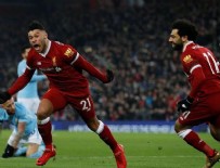 MANCHESTER UNITED - Liverpool, Manchester City'nin serisini bitirdi