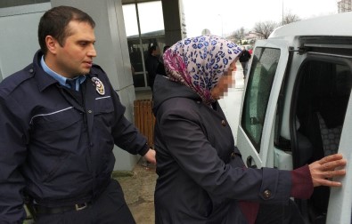 Marketen Hırsızlık Yapan Iraklı Kadın Gözaltına Alındı