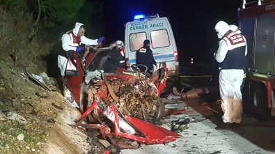 Antalya'da  Feci Kaza Açıklaması 3 Ölü, 12 Yaralı