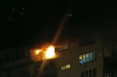 Apartmanın 6'Ncı Katındaki Yangın Korkuttu