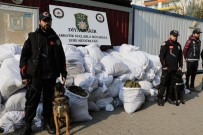 UYUŞTURUCU TACİRLERİ - Diyarbakır'da 1 Ton 38 Kilogram Uyuşturucu Ele Geçirildi
