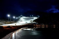 ERGAN DAĞI - Ergan Dağı Kayak Merkezinin Gece Manzarası Büyüledi