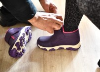 Minik Ayaklara 40 Bin Çift Bot