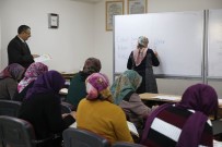 ÜNİVERSİTE MEZUNU - Buca'da Geç Gelen Öğrencilik