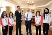 MURAT AKıN - Curling'de Büyük Başarı