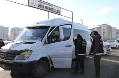 Diyarbakır'da Okul Çevrelerinde Narkotik Denetimi