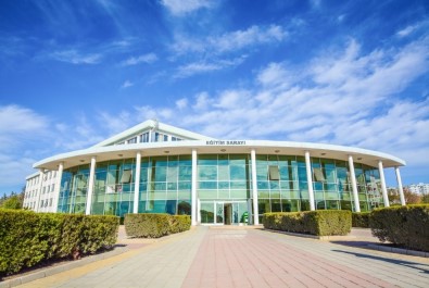 Lise Öğrencilerine Üniversitede Burs İmkanı