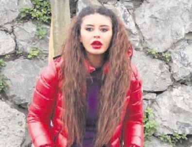 Nişantaşı'nda yolda kaldı! Benzin deposuna su boşalttı...