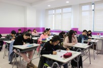 Türkiye'nin Her Yerinden 151 Bin Öğrenciye Burs İmkanı