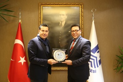 Türkiye Yelken Federasyonu Destek Ödülü Mehmet Kocadon'un