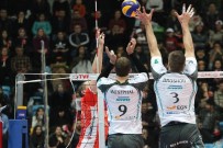 Ziraat Bankası, Powervolleys'i 3-0 Yendi